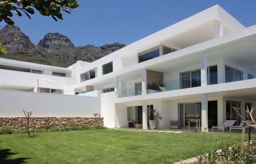 To Let 8 Bedroom Property for Rent in Bakoven Western Cape